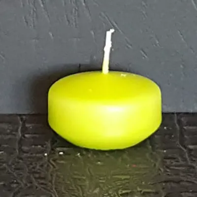 Candela galleggiante lime  (pz 28)
