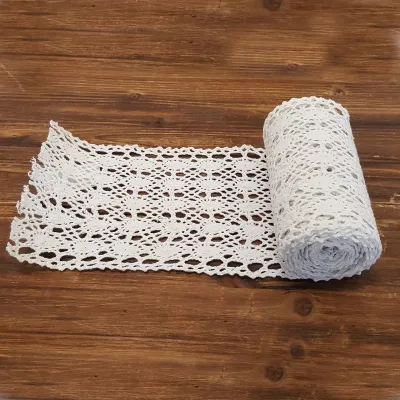 Table runner stiffed lace cm.15 m.1,8 bianco