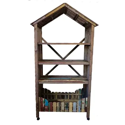 Casetta legno h.209 anticato